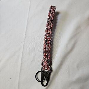 550 Paracord Keychain‎ Wristlet With Tactical Clip